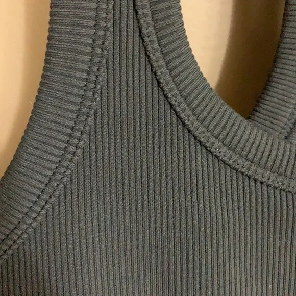 ALO Rib Support Tank - Picture 4 of 8